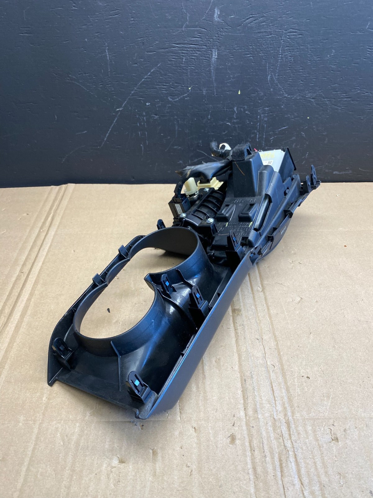 2011 - 2017 Lexus CT200H Center Console Cupholder Shifter Bezel AB8776 DG4