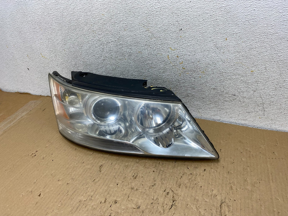 2009 to 2010 Hyundai Sonata Right Passenger RH Side Headlight Halogen AH2863 DW2