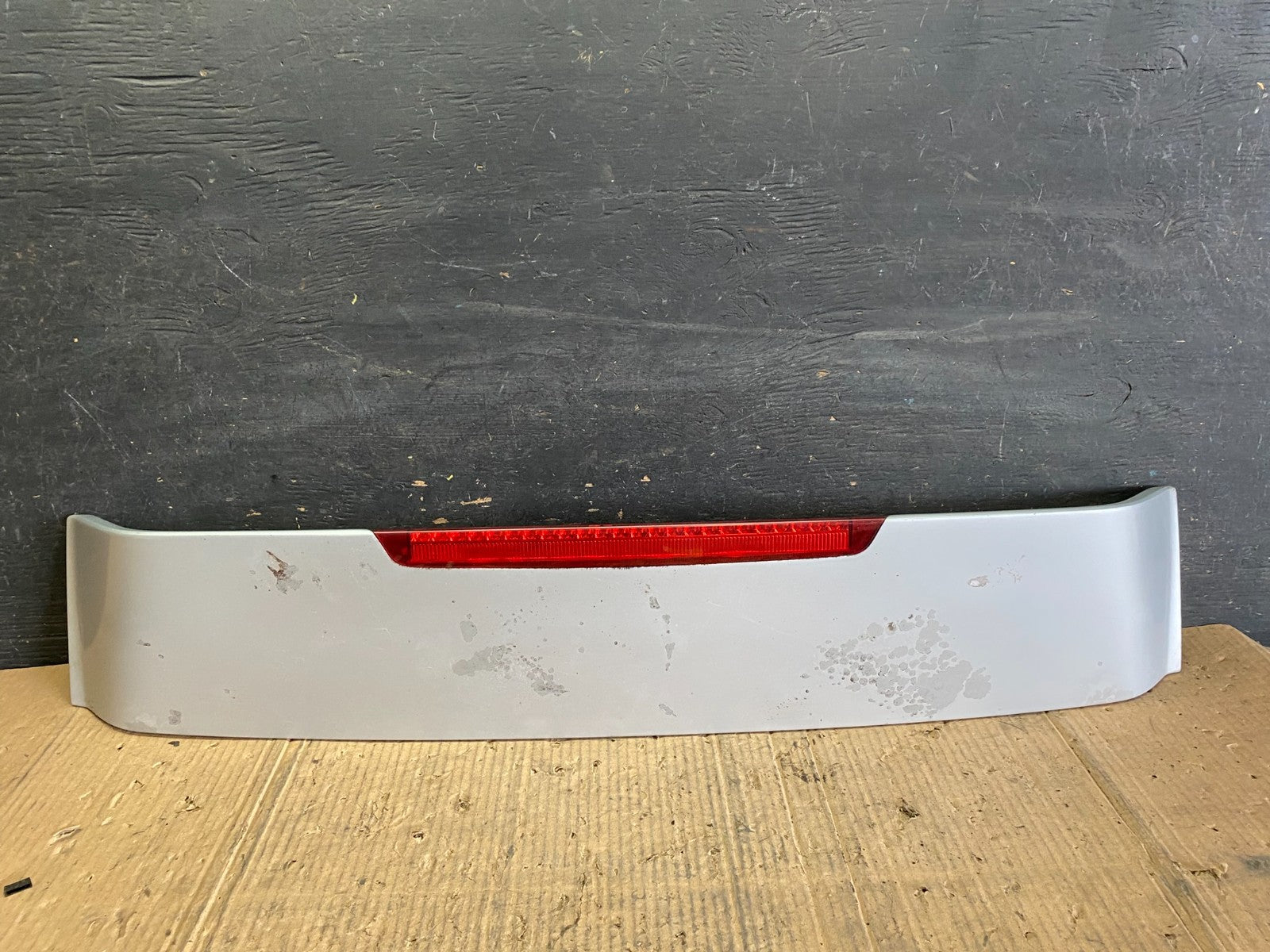 2005 to 2011 Hyundai Accent Trunk Lid Hatch 3rd Brake Light Spoiler S8770 DG0