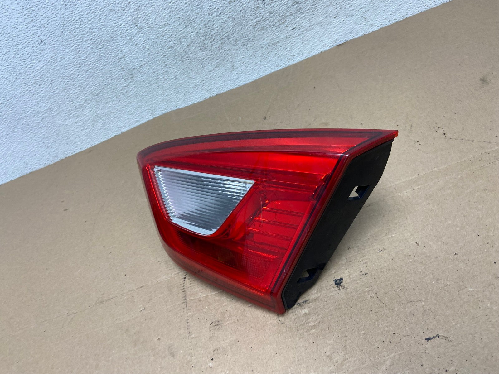 2016 2017 2018 Chevrolet Cruze Right Passinger RH Inner Tail Light AF4383 LK1
