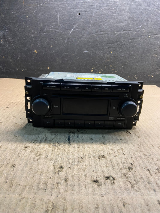 2005 2008 Jeep Dodge Chrysler Screen Display CD Player Satellite Radio Z0661 DG0