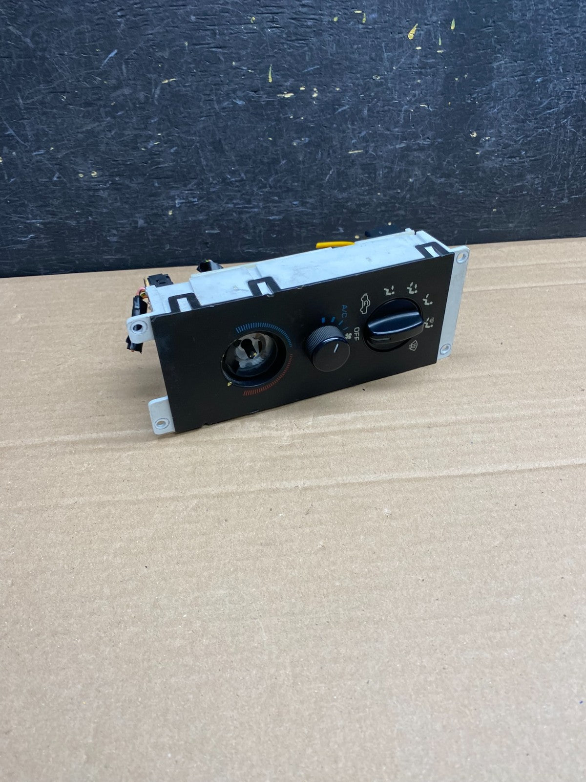 1997-2000 Dodge Dakota Climate Temperature Control A/C Heater Panel OE AG0005 DG1