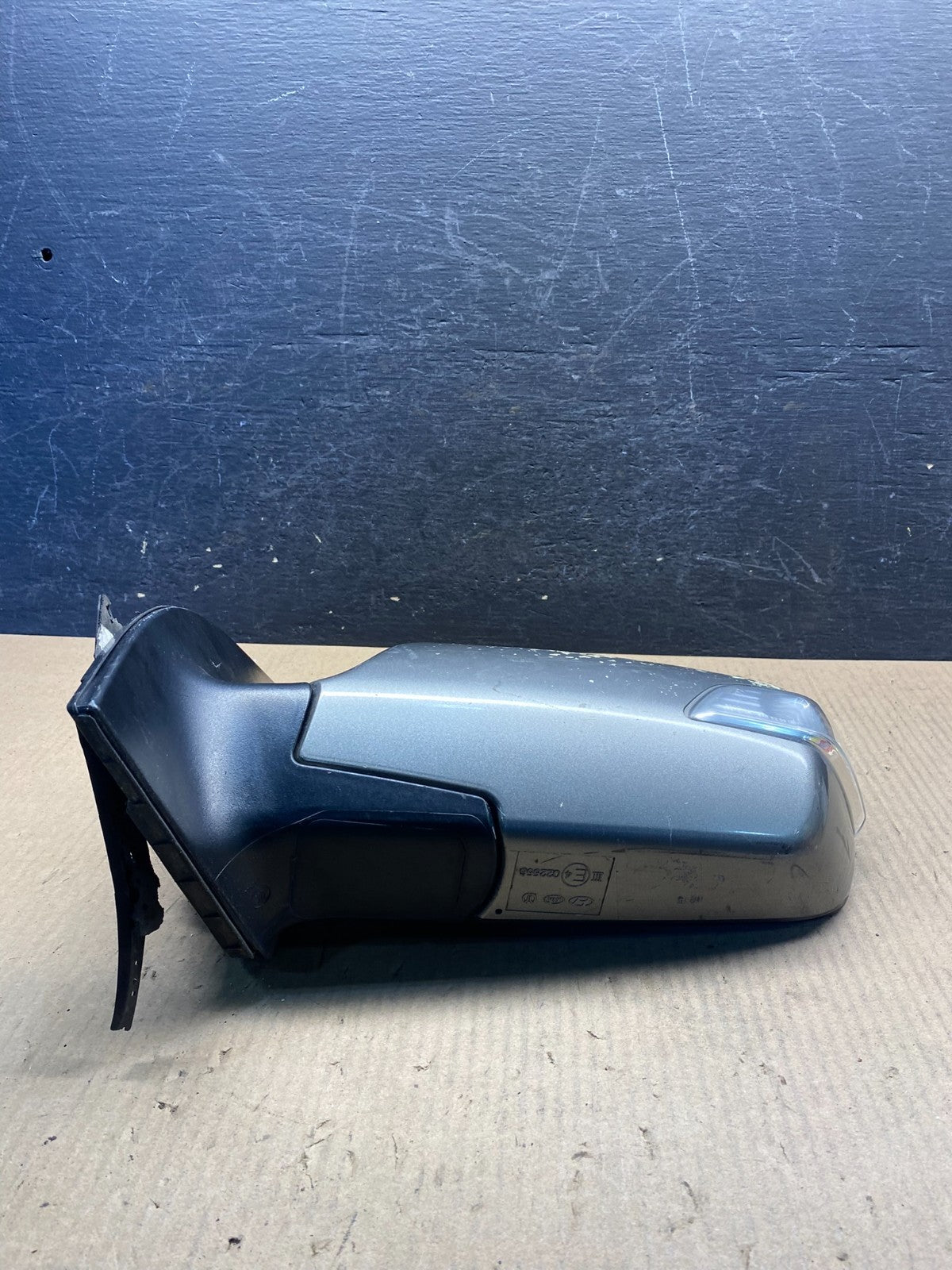 2011 to 2014 Kia Sedona Left Driver LH Side Door Mirror AH4562 DW3