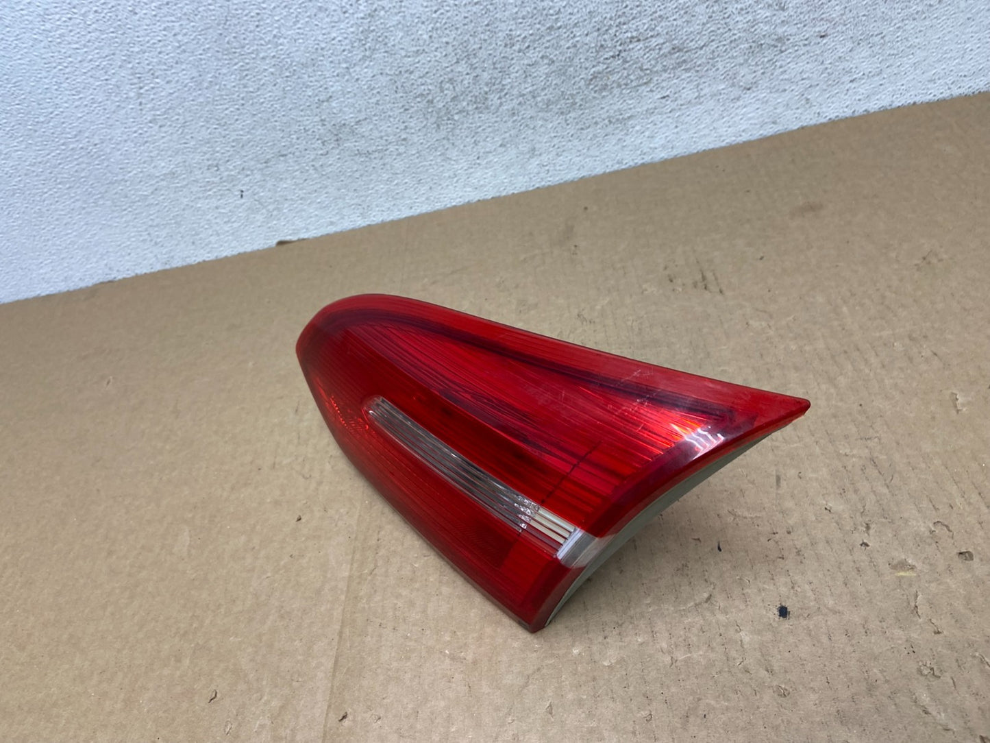 2015 - 2018 Ford Focus Sedan Right Passenger RH Inner Tail Light AF9615 DW1