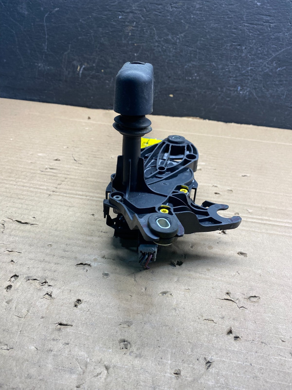 2011 to 2019 Ford Explorer Rear Windshield Wiper Motor ad9467 DG4
