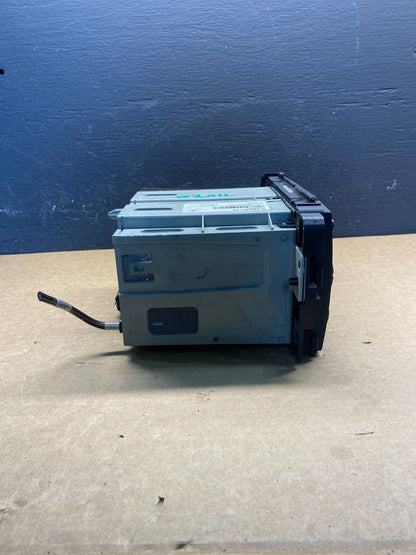 2009 to 2011 GMC Acadia Radio AM/FM CD Player Radio AC8054 DG2