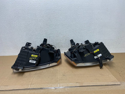 2005-2007 Jeep Grand Cherokee Left+Right Halogen Headlights DEPO AE6704 DW8