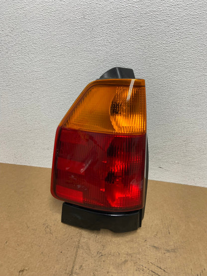 2002 to 2009 Gmc Envoy Left Driver Lh Side Tail Light OEM AC3505 LK0