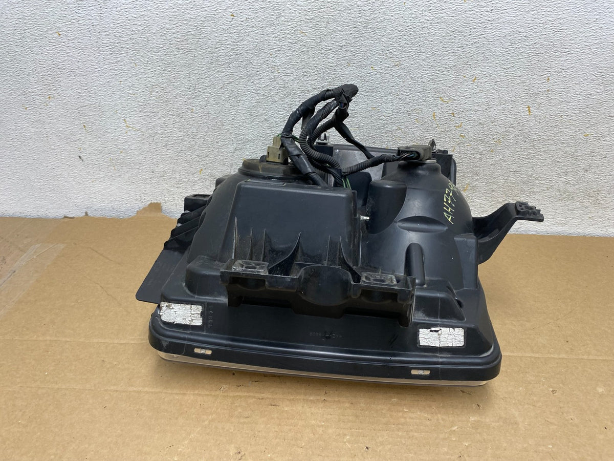 2008 to 2010 Ford F250 Super Duty Left Driver LH Side Headlight AH7796 DW8
