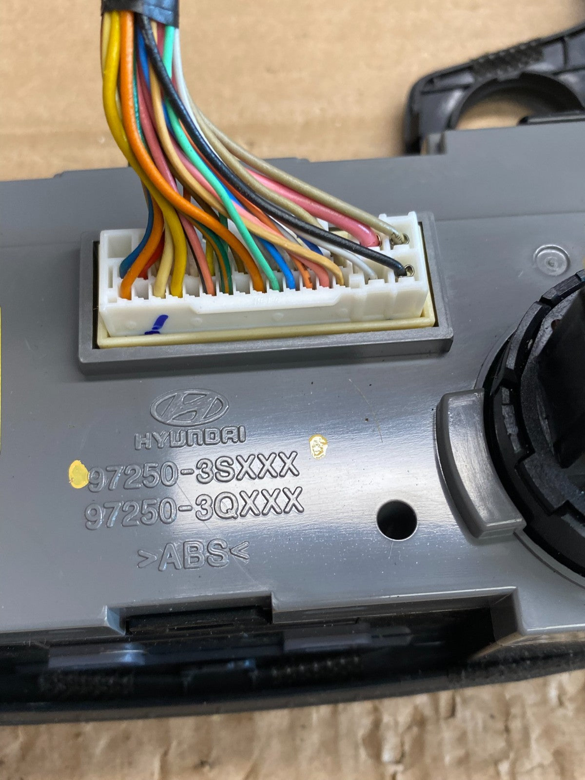 2011 - 2014 Hyundai Sonata Center Radio Climate Control Air Vent Bezel AF9999 DG5