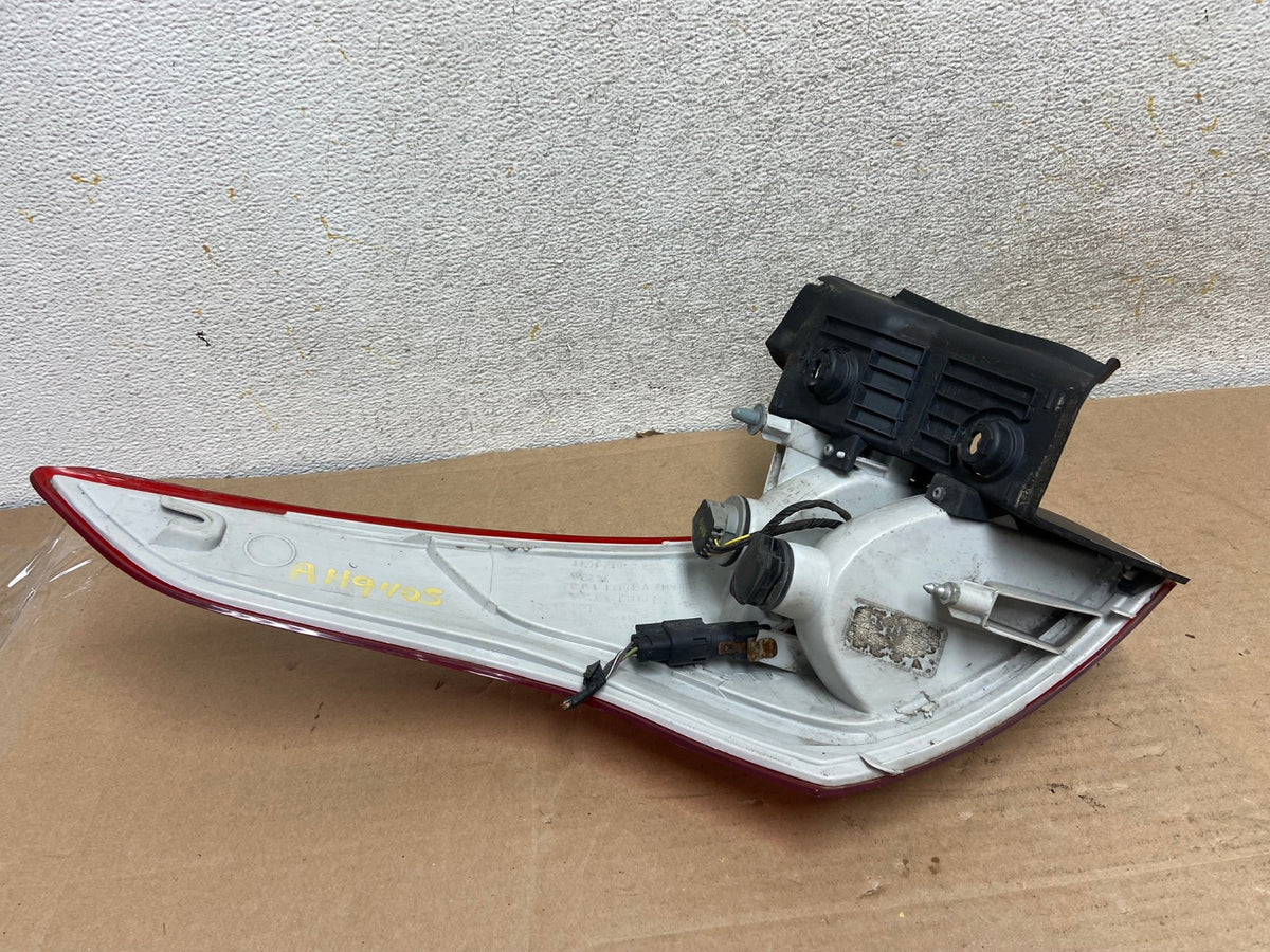 2013 to 2016 Ford Escape Right Passenger RH Side Tail Light AH9405 LK5