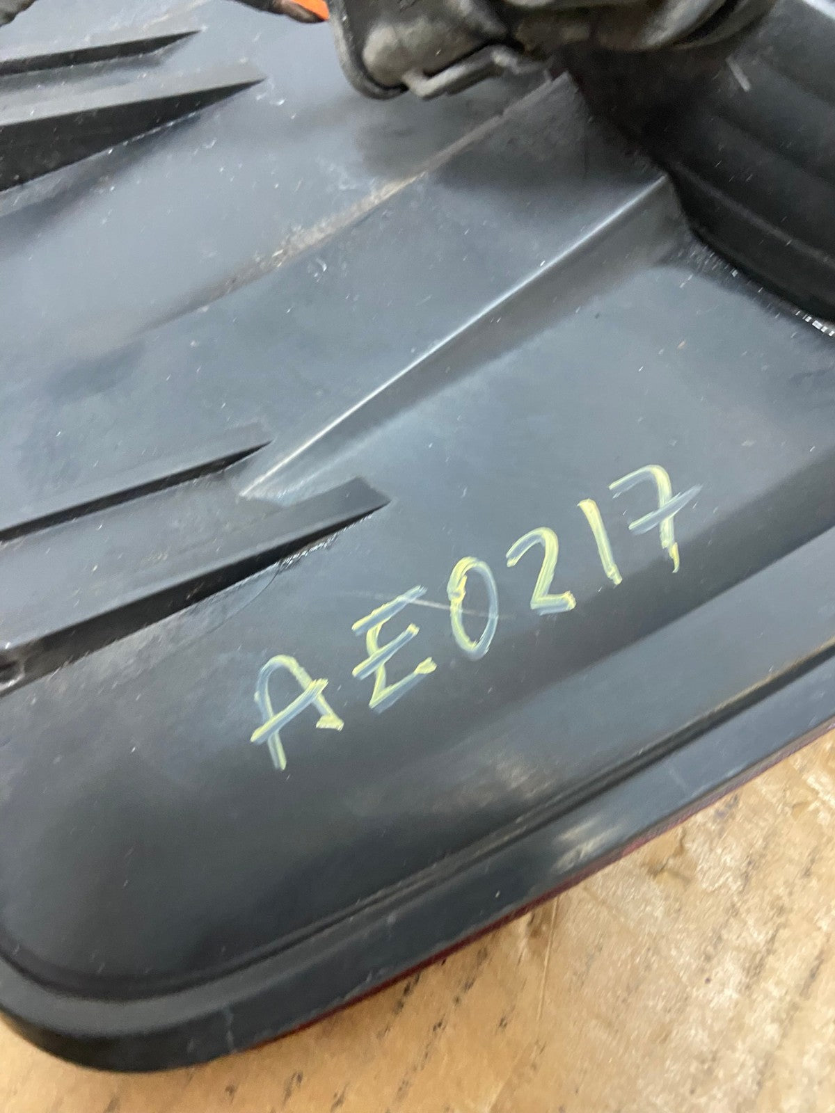 1997 to 1999 Ford F150 F-150 Right Passenger RH Side Tail Light AE0217 LK7