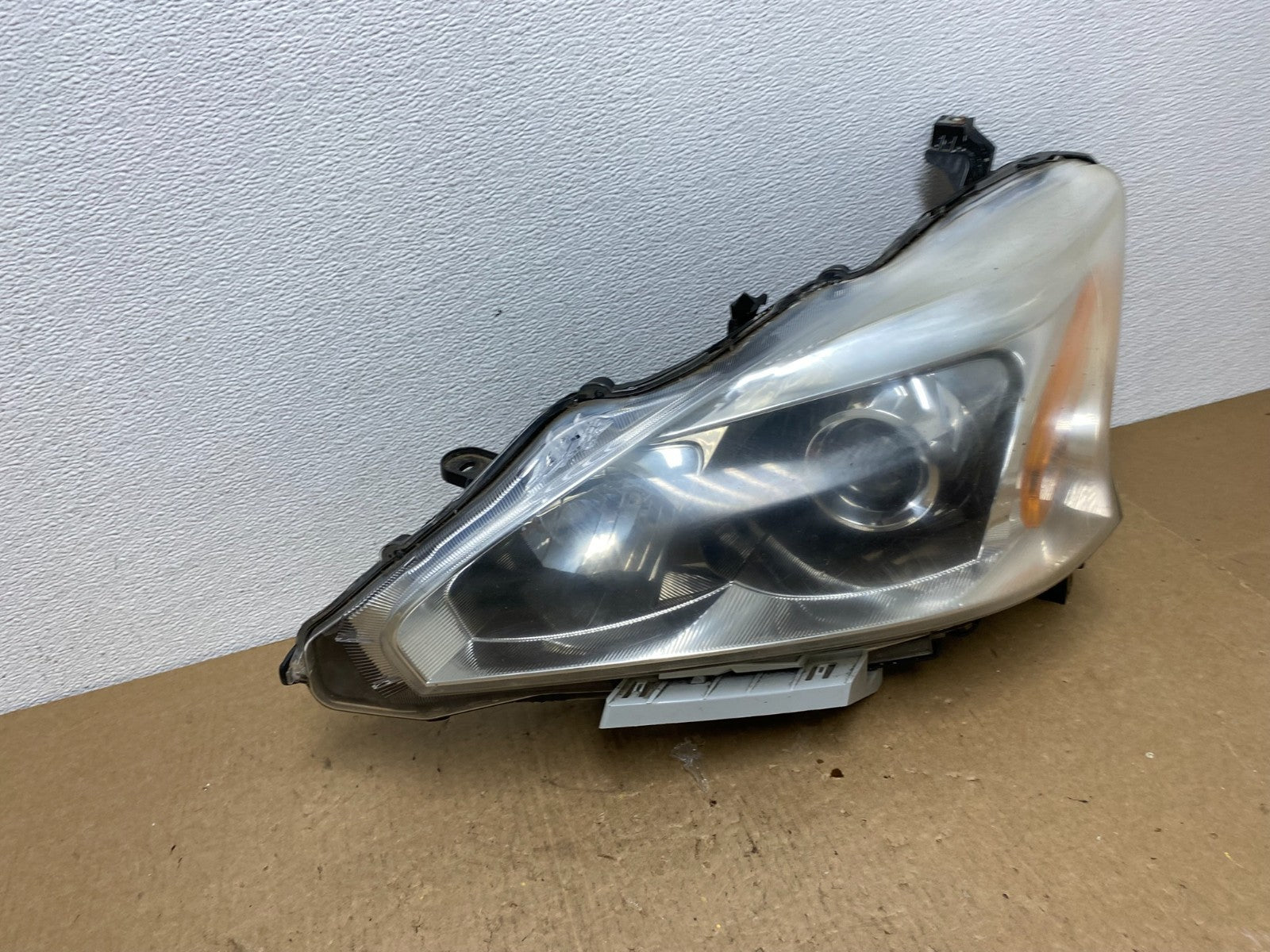 2013 2014 2015 Nissan Altima Left Driver LH Side Halogen Headlight TYC AC1368 DW2
