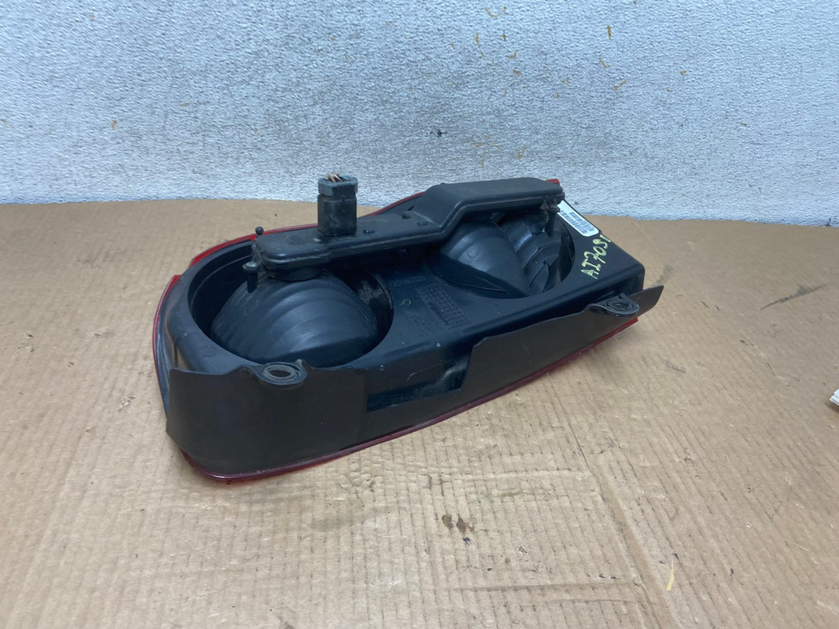 2004-2009 Dodge Durango Tail Light Left Driver Side LH AI7051 LK6