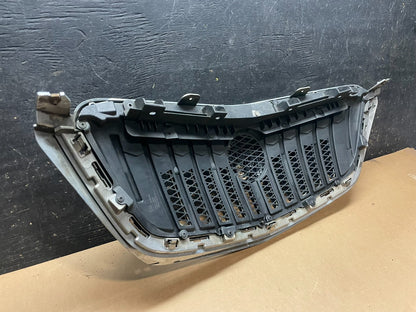 2013 to 2016 Buick Encore Front Upper Grill Grille Oem Z8190 DG6