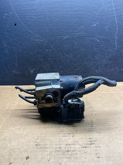 GM Brake Pump Module Chevrolet GMC 11 pin plug | 13567124 AD75833