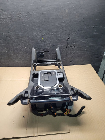 2010-2013 Land Rover Lr4 Center Console Audio Control Switch Shifter Trim i48483