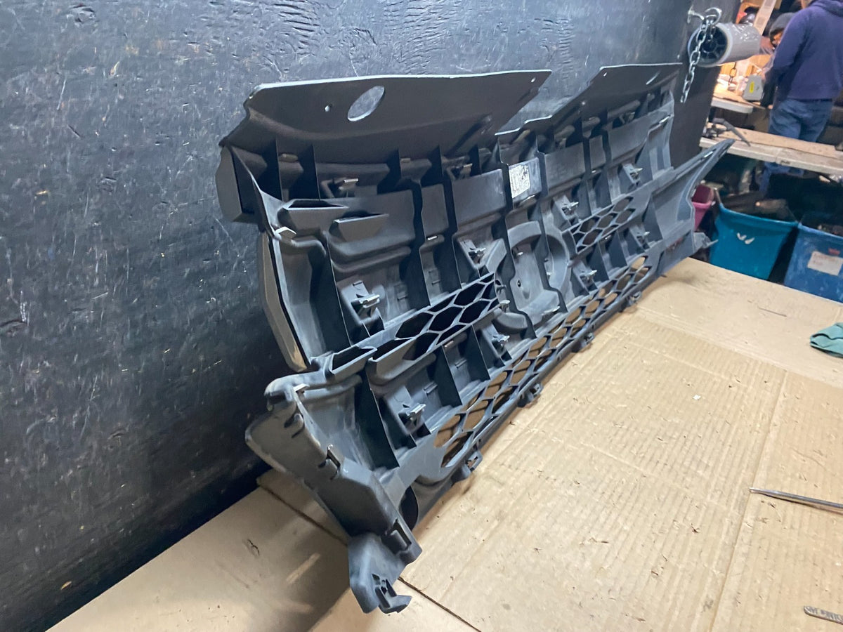 2011 2012 2013 Ford Edge Front Upper Chrome Grille Grill v3337 GD5