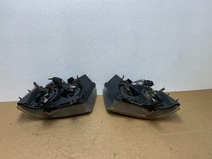 2007 to 2013 Chevrolet Suburban Tahoe Left+Right Set Headlights AC1567 DW7