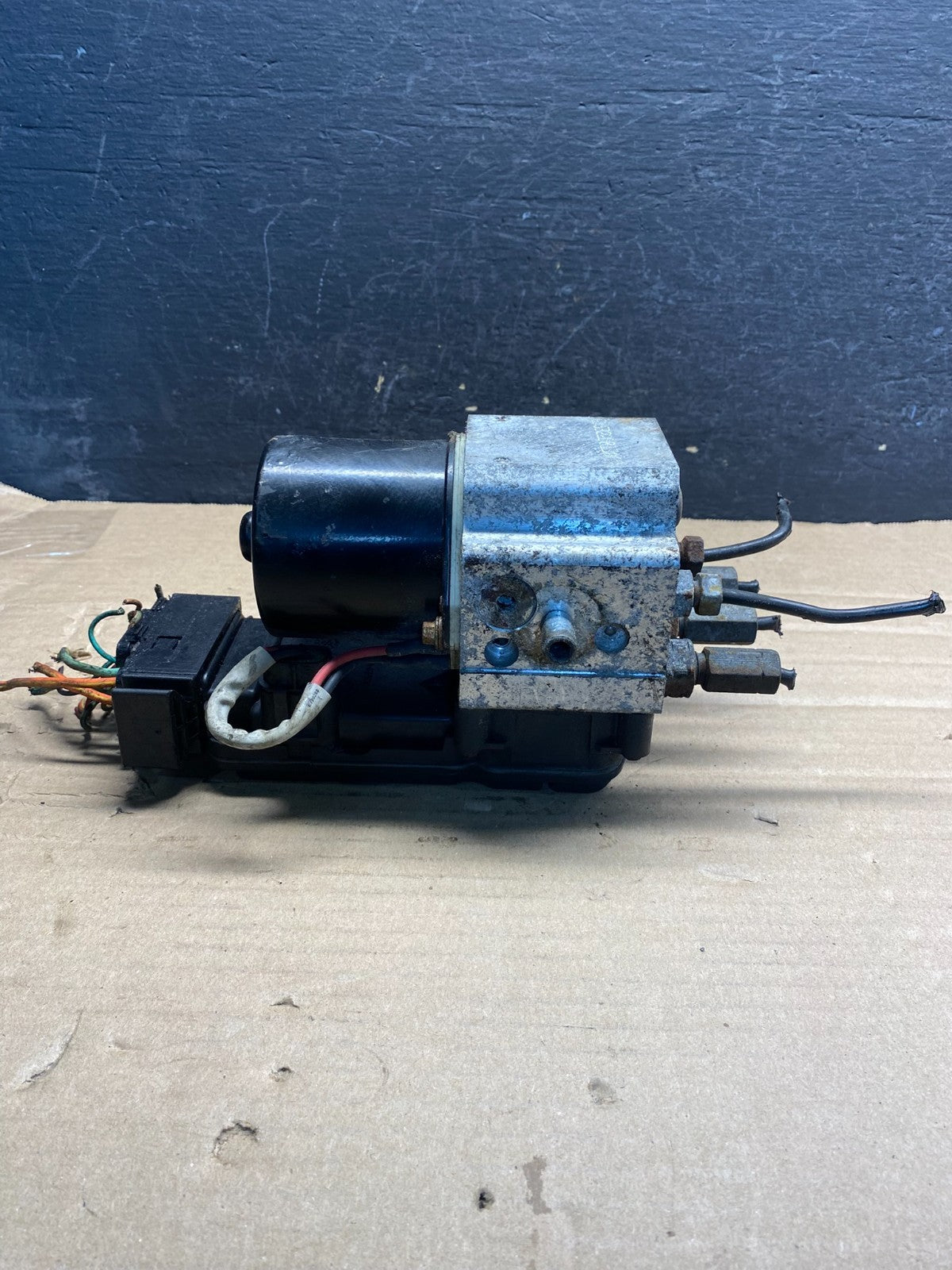 2006 2007 Ford E250 E350 Econoline Anti-Lock ABS Antilock Brake Pump af0021 DG2