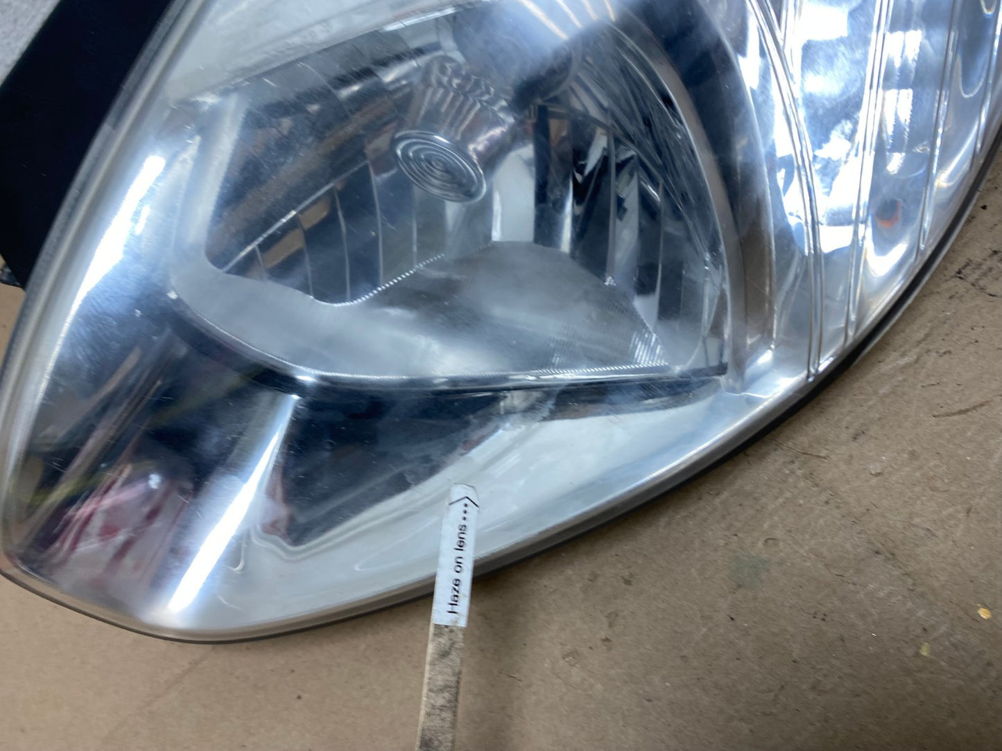 2006 to 2011 Hyundai Accent Sedan Left Driver LH Halogen Headlight AF4640 LK4