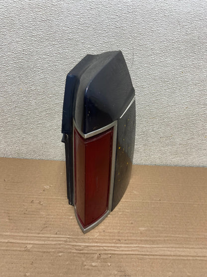 1980-1984 Lincoln Town Car Right Passenger Side Tail Light AB1062 LK0