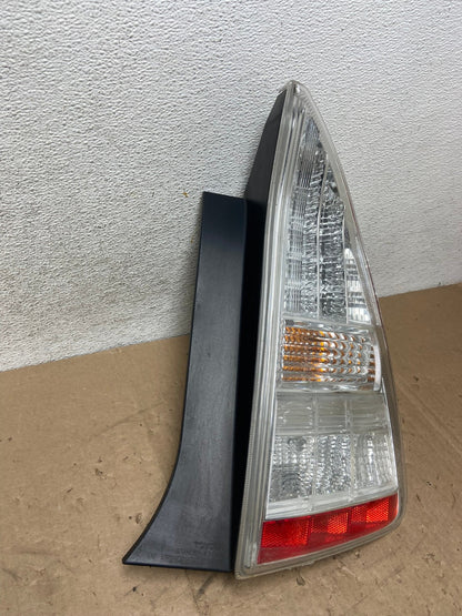 2010 2011 Toyota Prius Tail Light Right Passenger Side AG5335 LK2