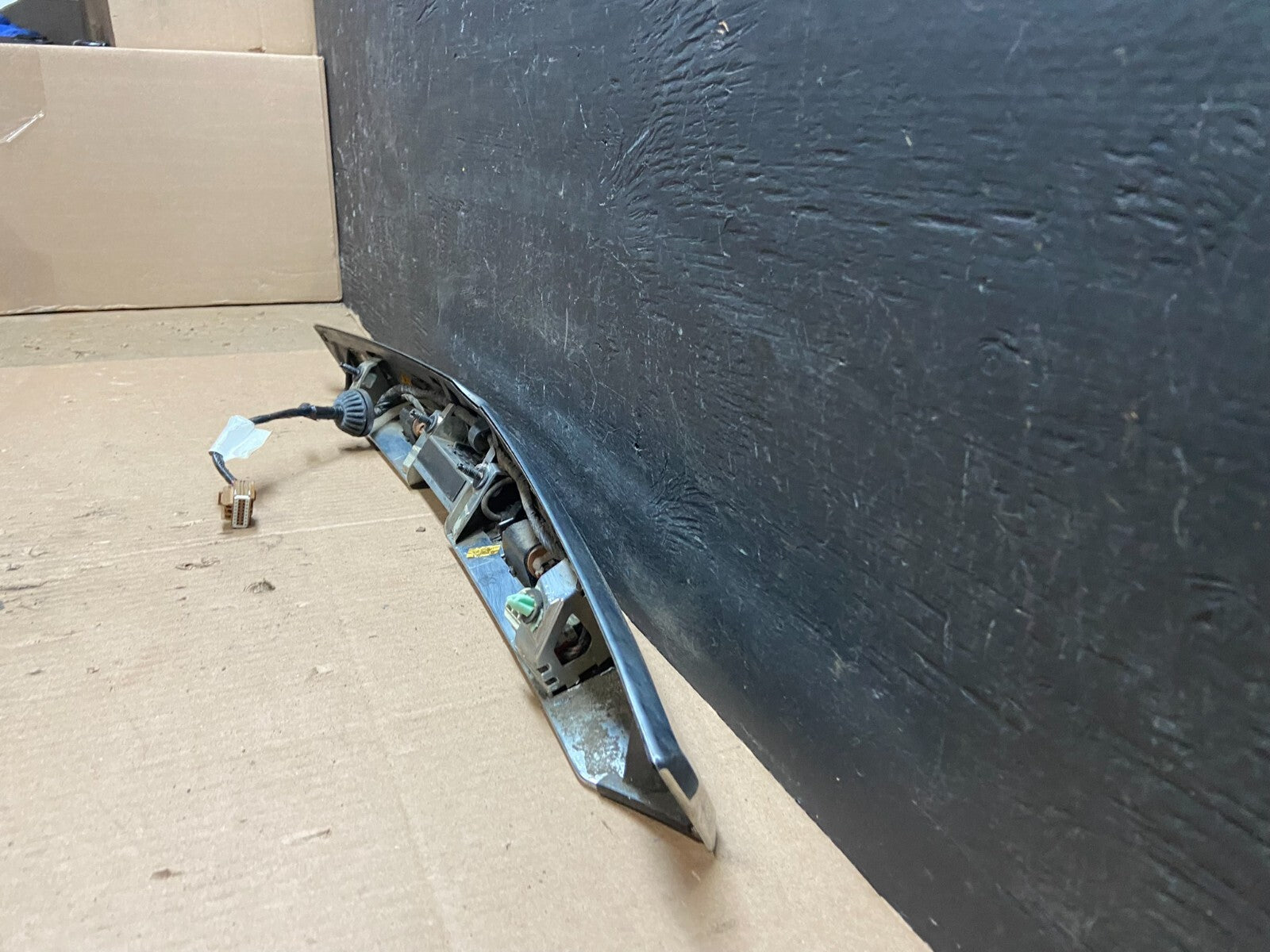 2010-2015 Cadillac SRX Rear Liftgate Tailgate Finish Molding W/ Camera F3389 DG18