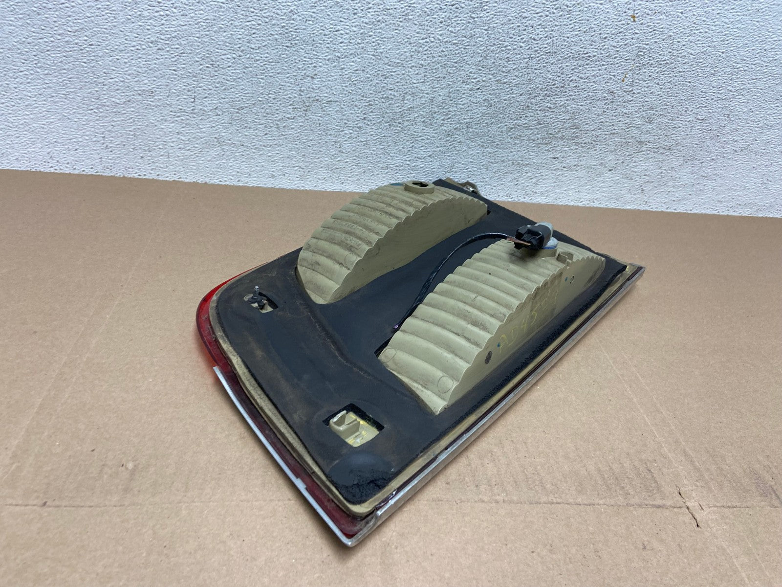 2007 to 2014 Lincoln Navigator Left Driver LH Side Tail Light Inner AE6622 LK11