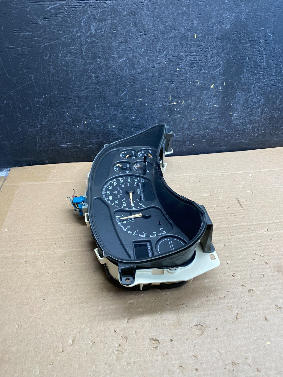 2002 GMC Yukon Speedometer Cluster Gauge AG6287 DG1