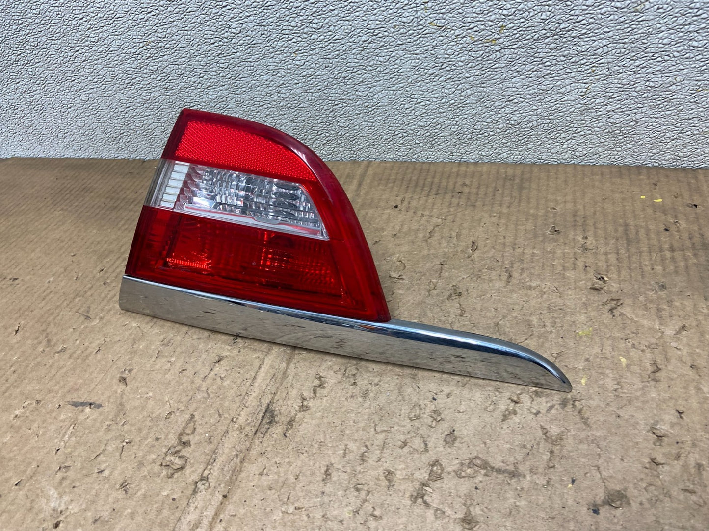 2012-2017 Buick Verano Right Passenger RH Side Inner Tail Light Oem AA7167 DW1