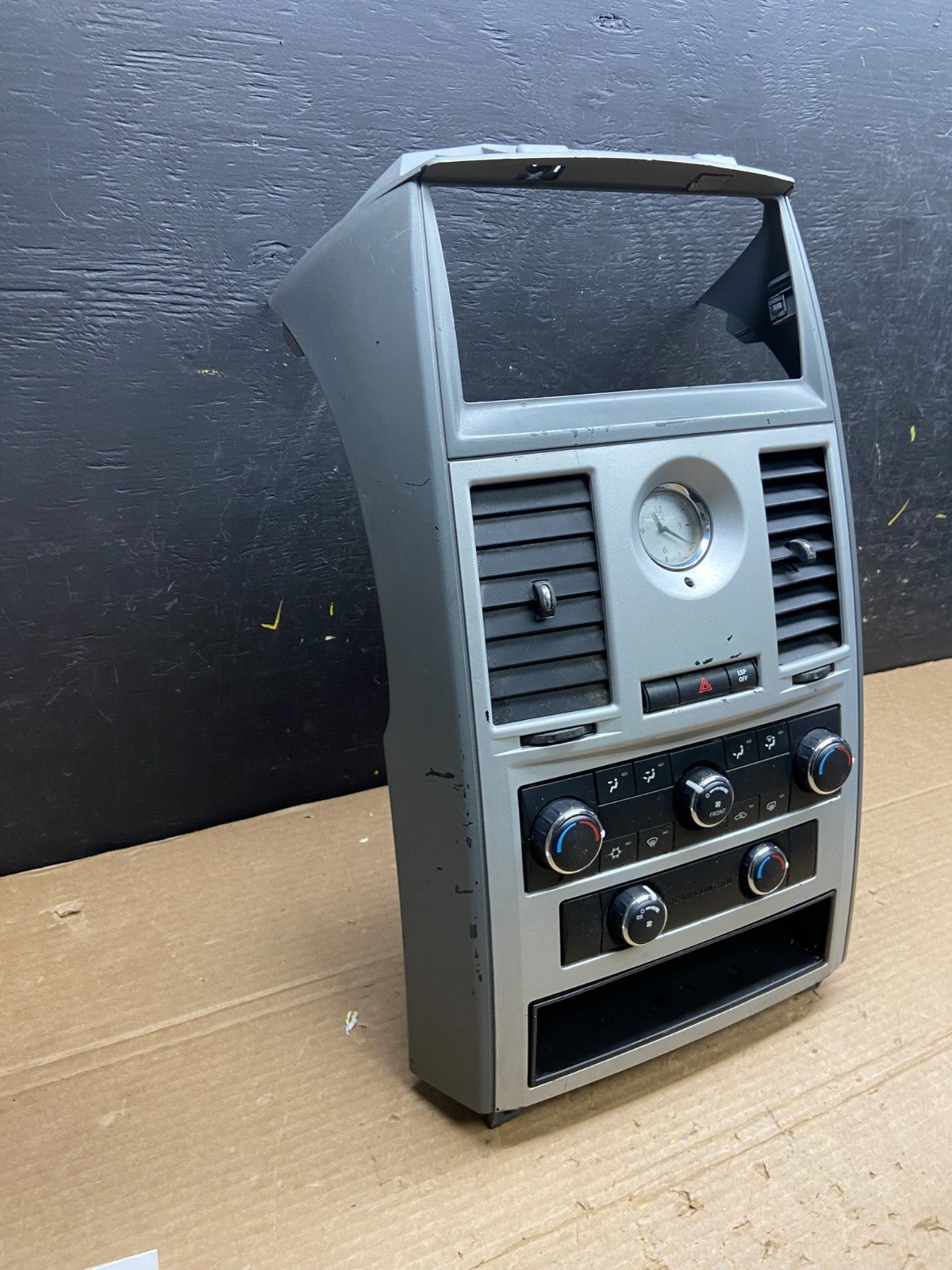 2009-2010 Dodge Journey Heater Air Vent Temp Climate Control Panel W1758 DG2