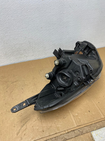 2015 to 2019 Nissan Versa Headlight Left Driver Lh Side AC8634 DW9