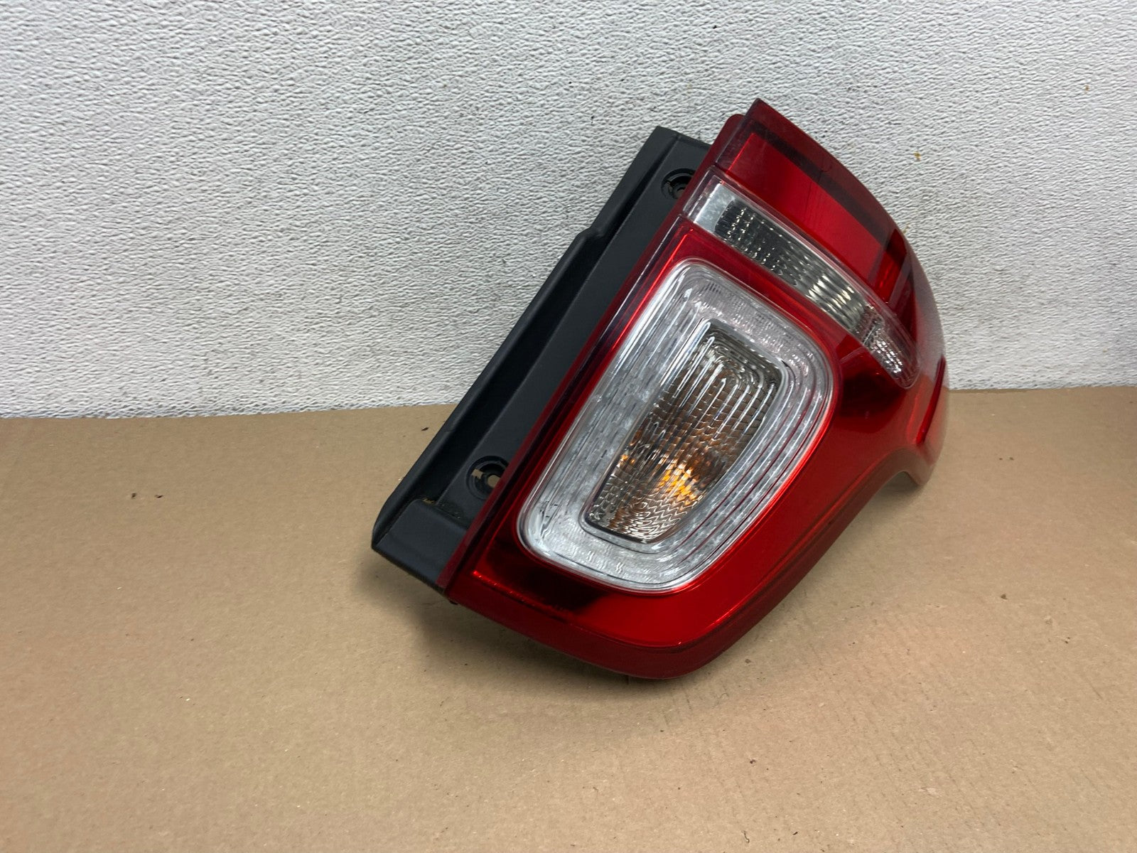 2011-2015 Ford Explorer Police Package Right Passenger Tail light AF2997 LK2