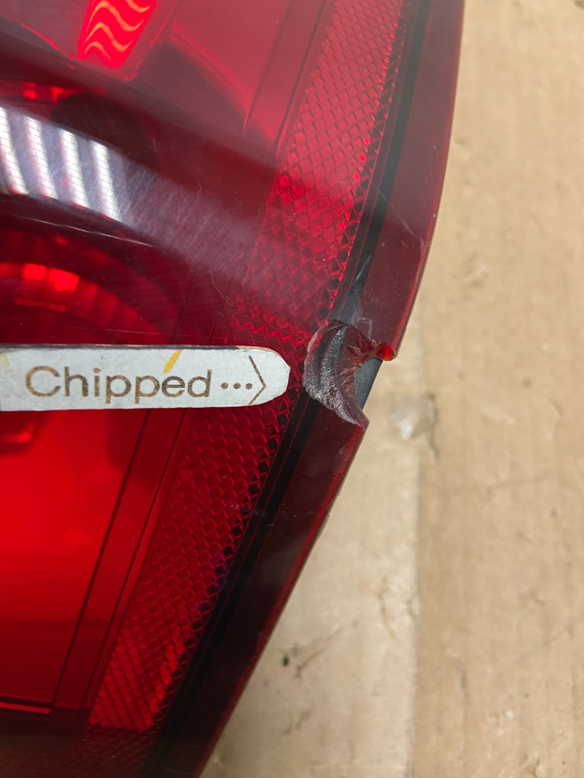 2005 to 2006 Jeep Grand Cherokee Left Driver Side Lh Tail Light AI9284 LK4