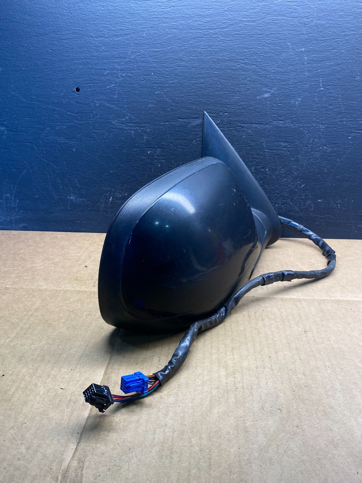 2003-2006 Chevrolet Avalanche Right Passenger Turn Sgn View Door Mirror ad3574DG1