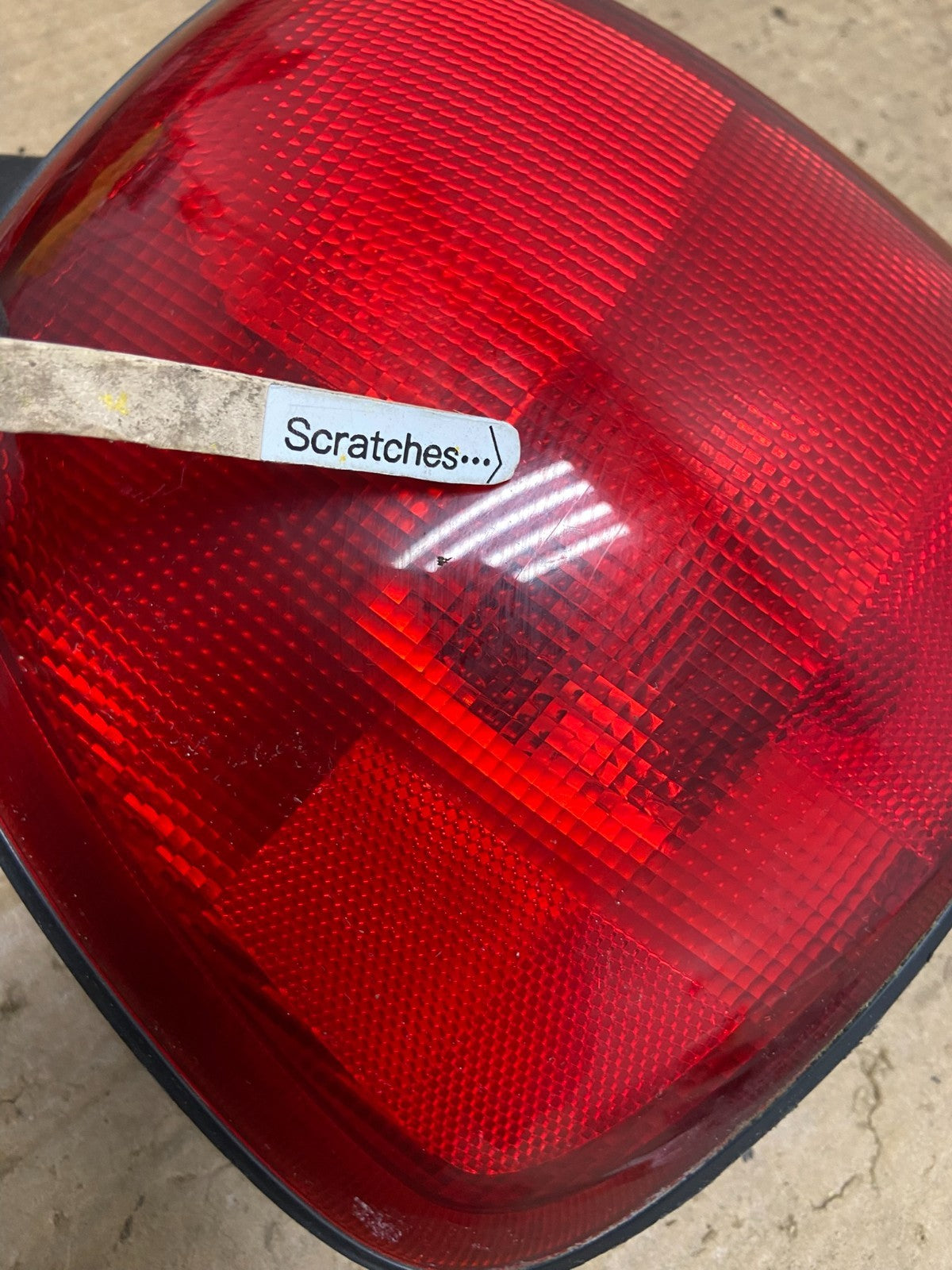 1998 to 2002 Suzuki Esteem Station Wagon Left Driver Side Tail Light AA71302