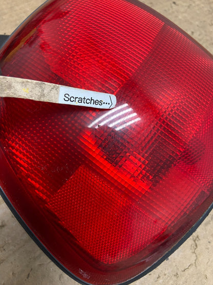 1998 to 2002 Suzuki Esteem Station Wagon Left Driver Side Tail Light AA71302