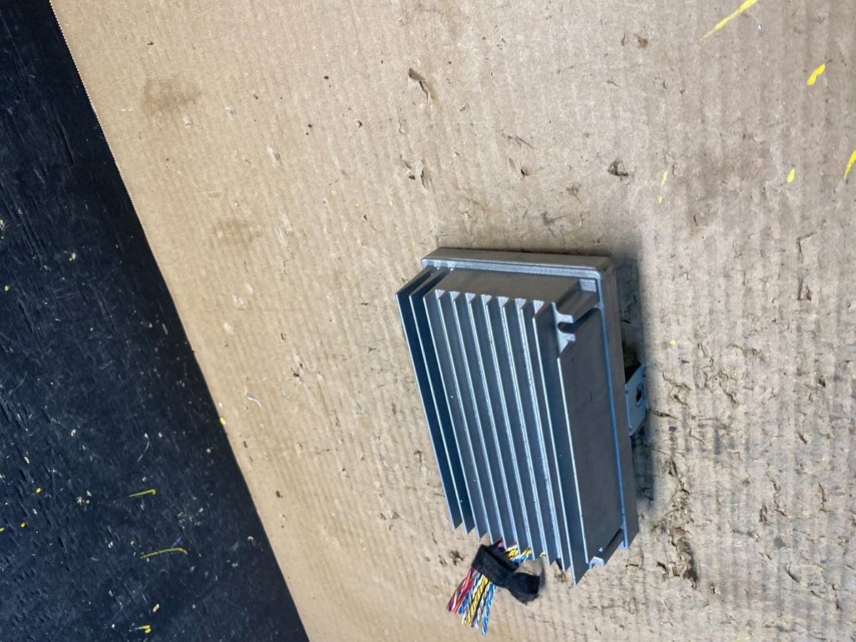 2007-2013 BMW X5 Top HiFi Lear Radio Audio Amplifier Amp S6216 DG1