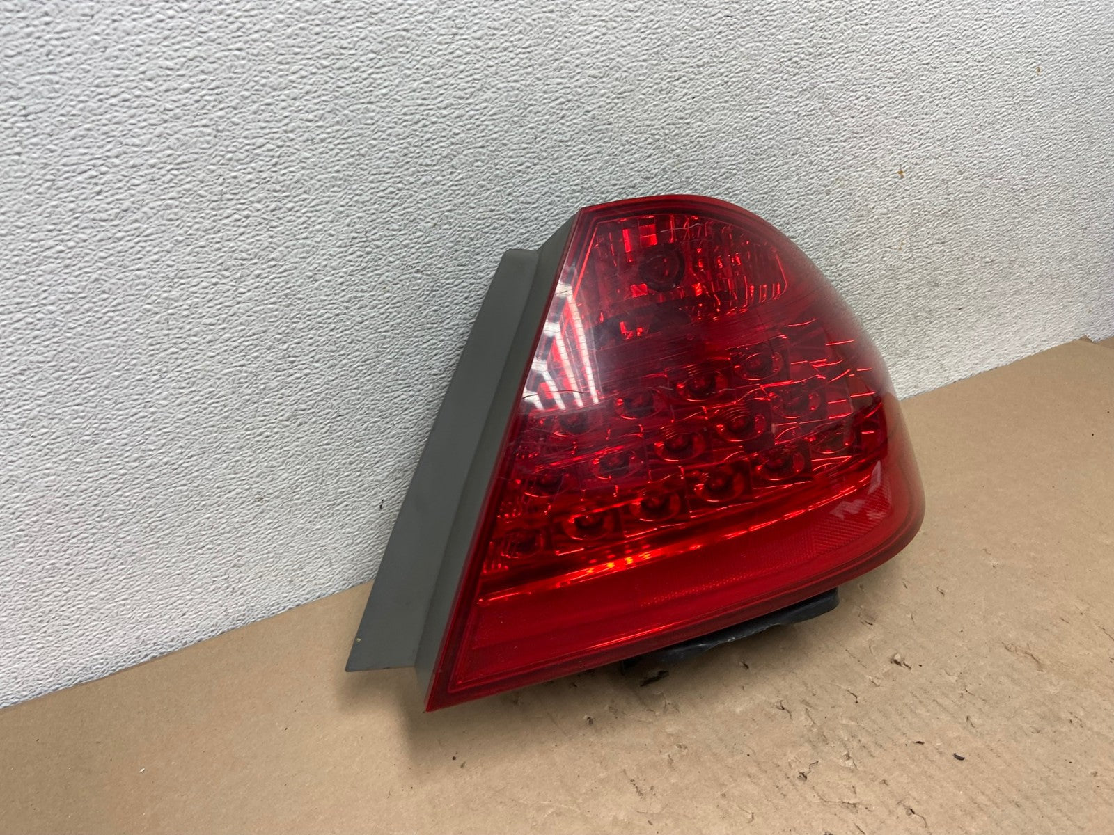 2006 - 2007 Honda Accord Right Passenger Side Tail light AG6735 LK2