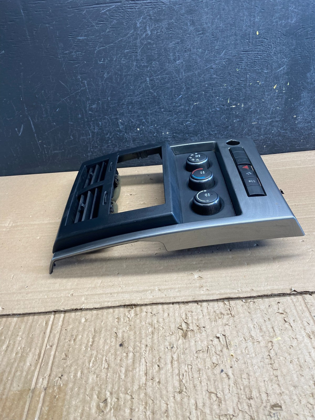 2008 to 2012 Jeep Liberty Dash Climate Temperature Control Radio Bezel AG0161 DG1