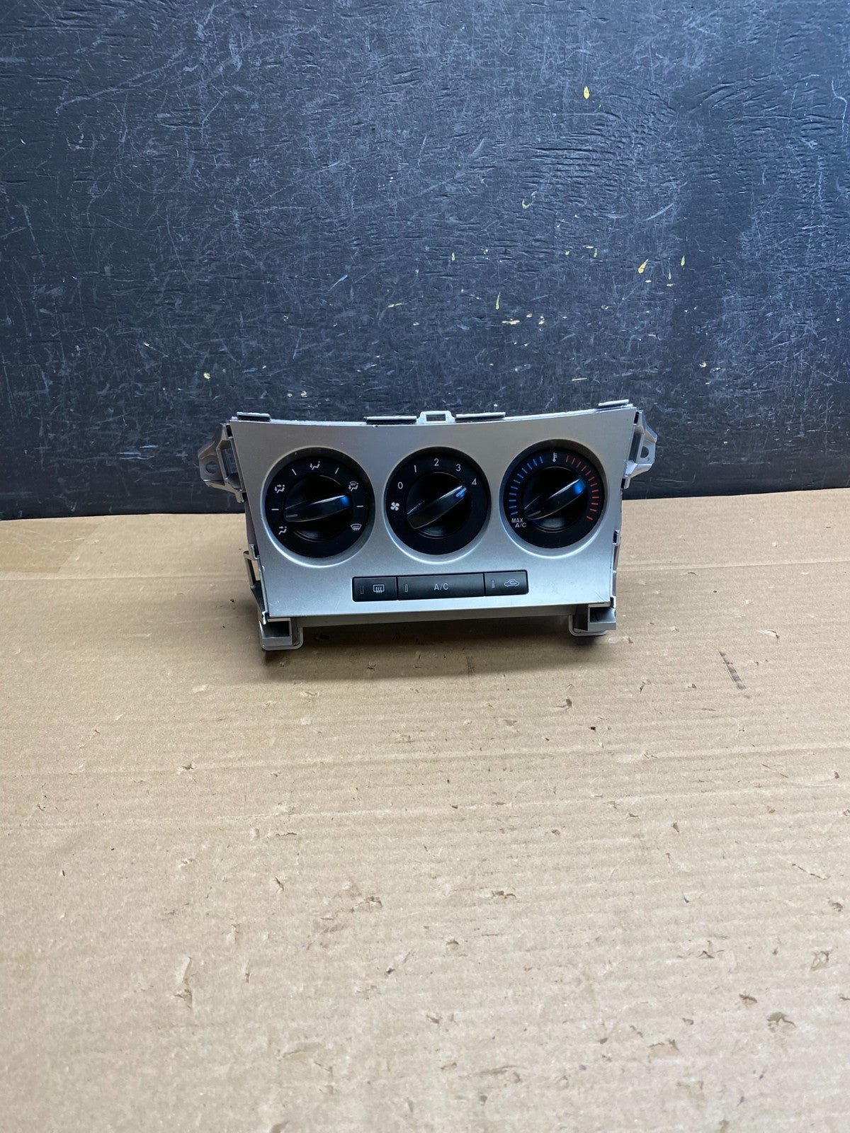 2010 2011 Mazda 3 A/C Manual Climate Control Panel AG6251 DG0