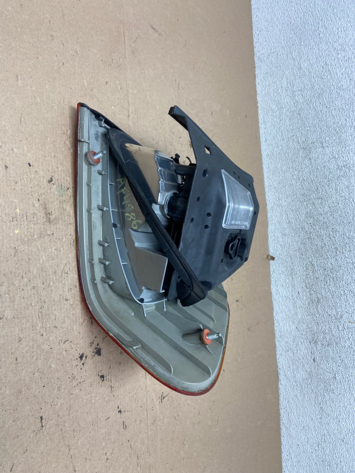 2002 - 2005 BMW 3 E46 Series Left Driver Side Lh Tail Light AF4986 LK7