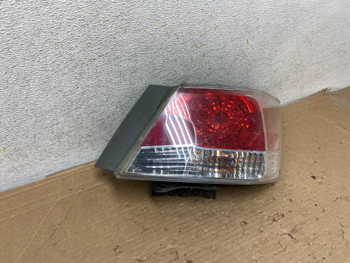 2008 to 2012 Honda Accord Sedan Tail light Right Passenger RH Side AH8990 LK1