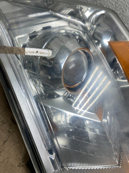 Xenon 2010 to 2016 Cadillac SRX Right Passegner Side Headlight AI9381 LK4