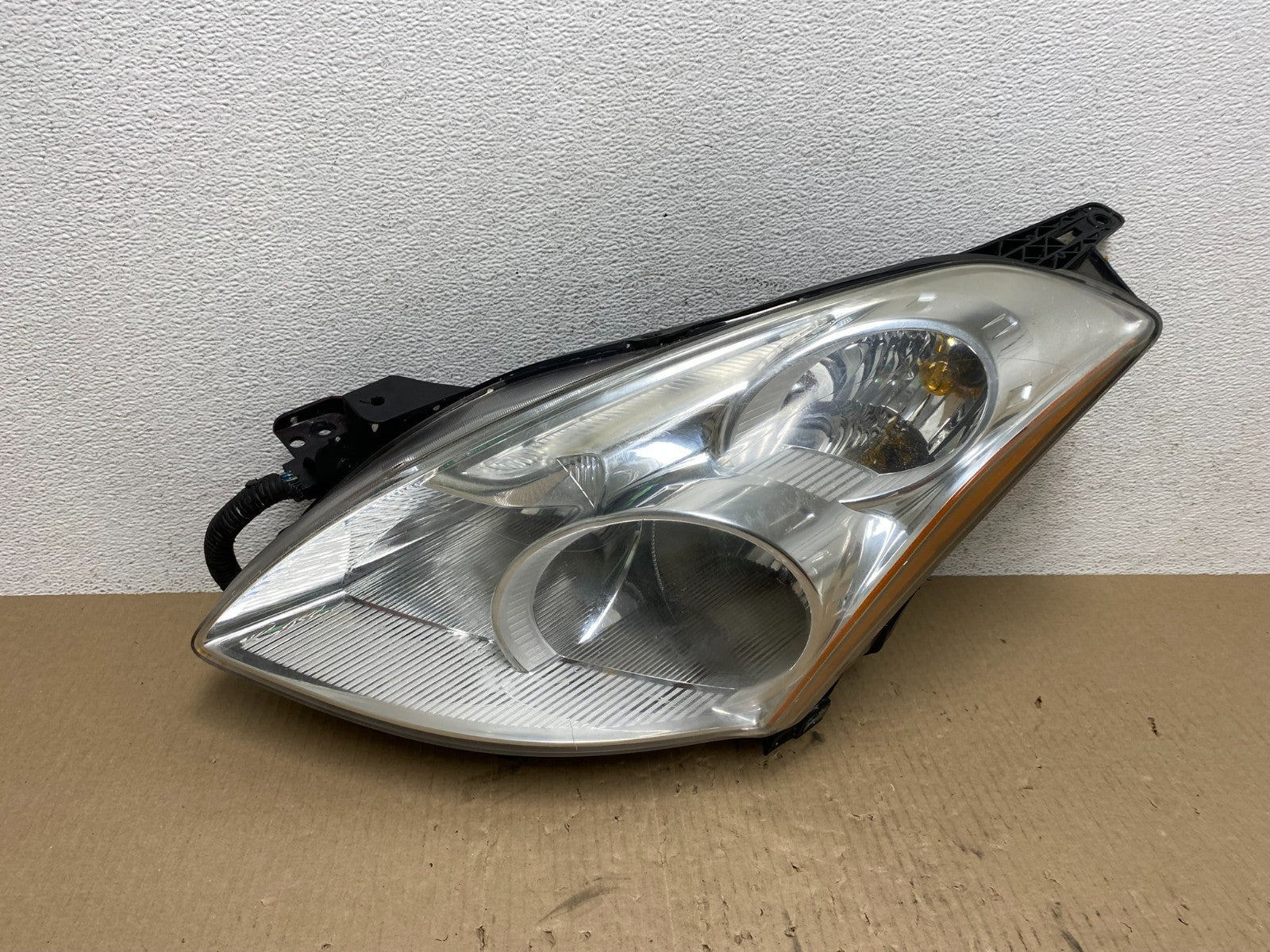 Sedan 2010 2011 2012 Nissan Altima Left Driver Side Headlight AE7062 DW0