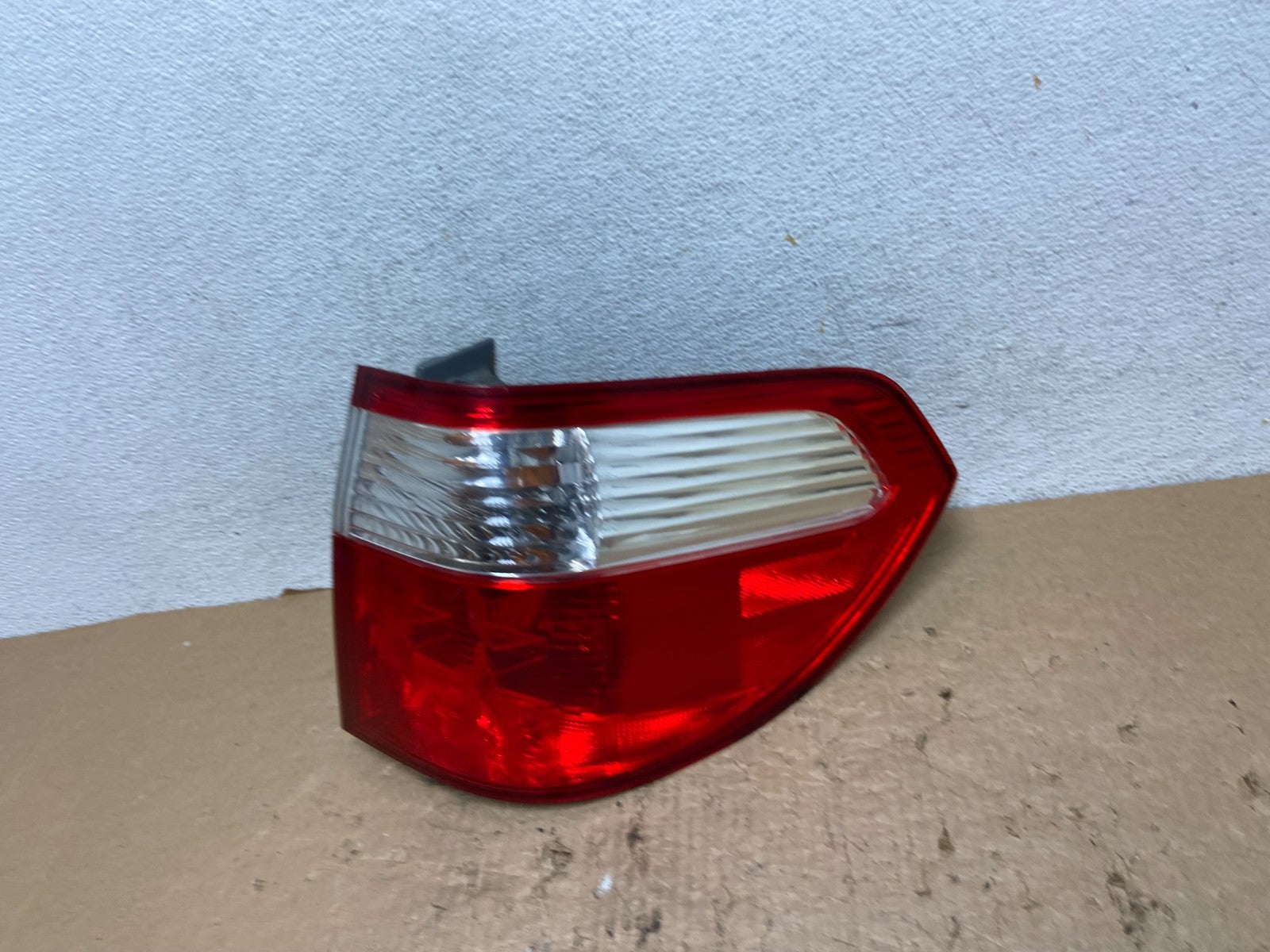 2005 2006 2007 Honda Odyssey Right Passenger RH Side Tail Light AF8362 DW1