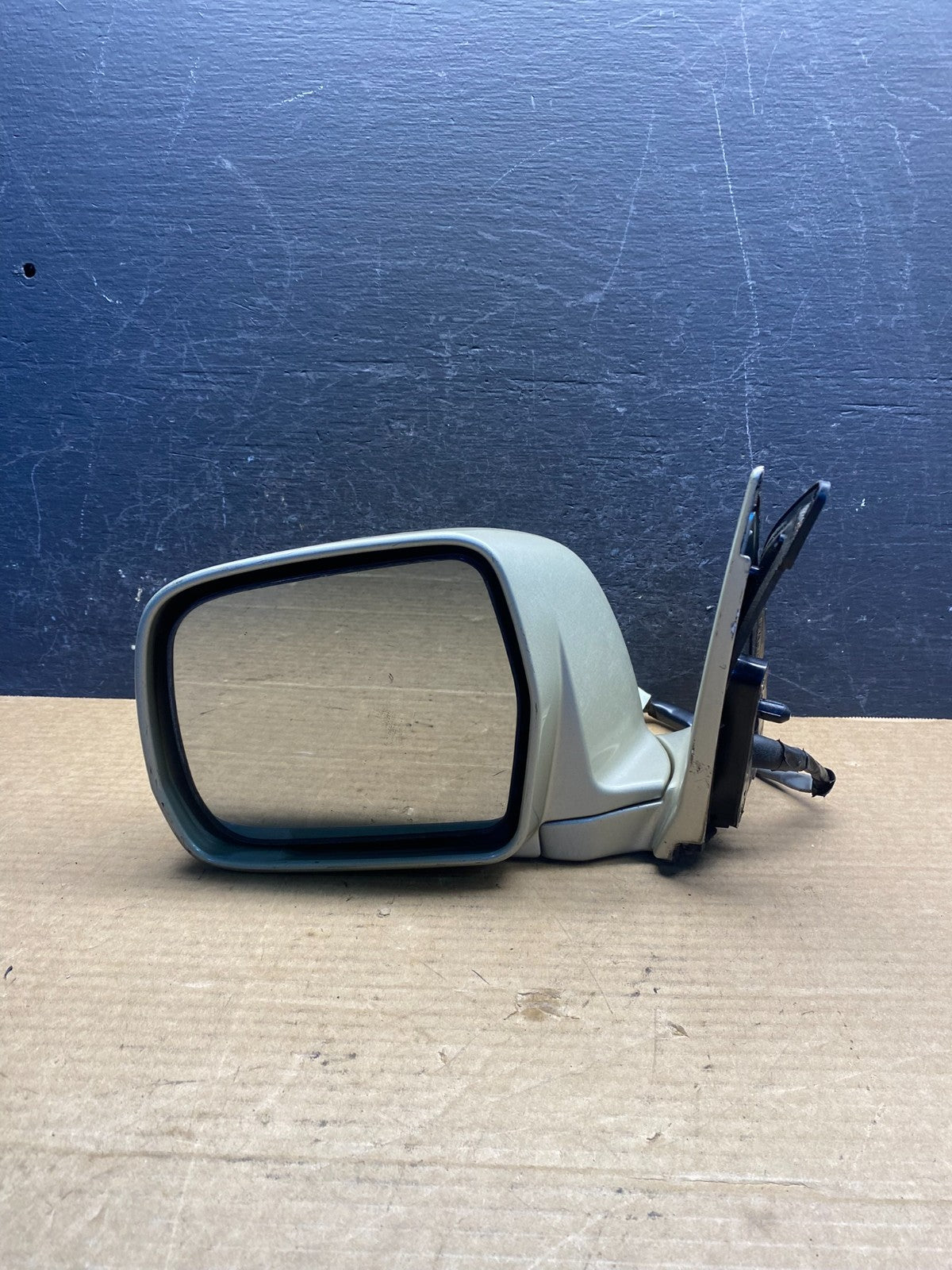 2001-2007 Toyota Highlander Left Driver LH Side View Door Mirror AF7542 DG8