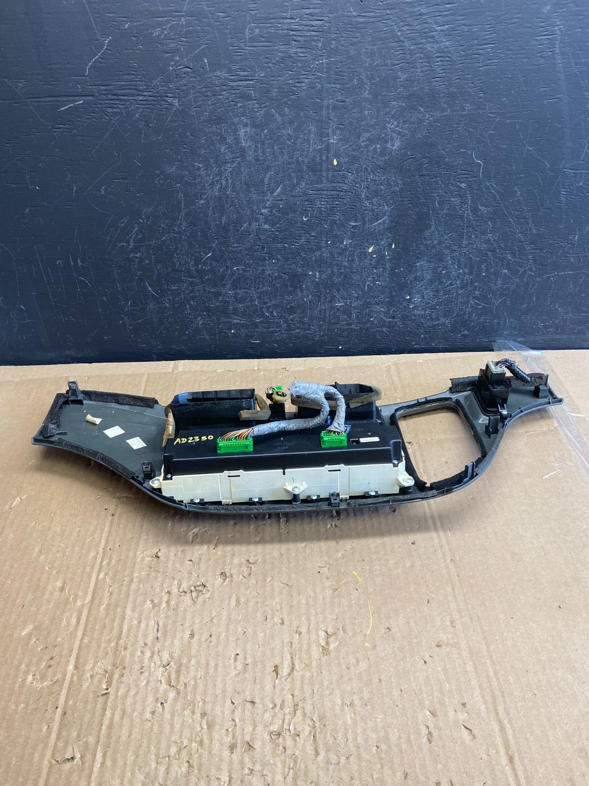 2005 to 2010 Honda Odyssey Radio Climate Control Dash Trim Bezel ad2350 DG3