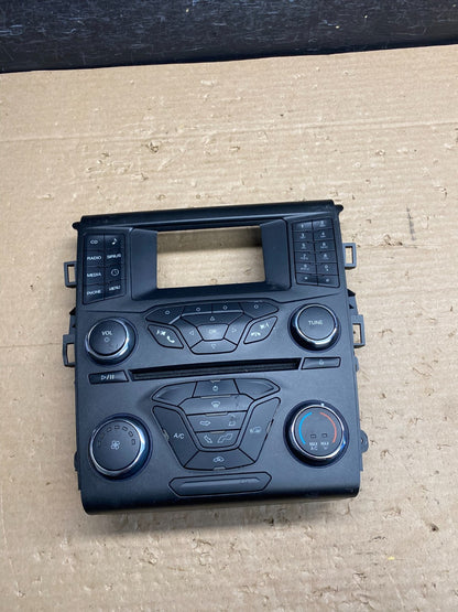 2016 2017 Ford Fusion Radio Climate Control A/C Control AG8352 DG0